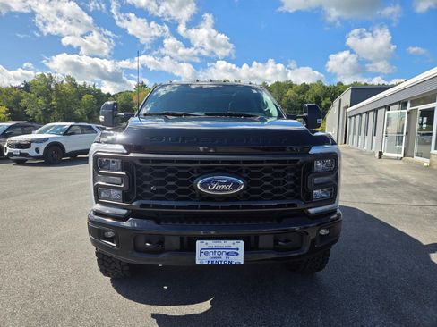 Used 2023 Ford F250 Lariat w/ Sport Appearance Package AWD/4WD image 3
