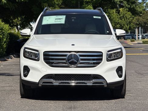 New 2026 Mercedes-Benz GLB 250 image 8