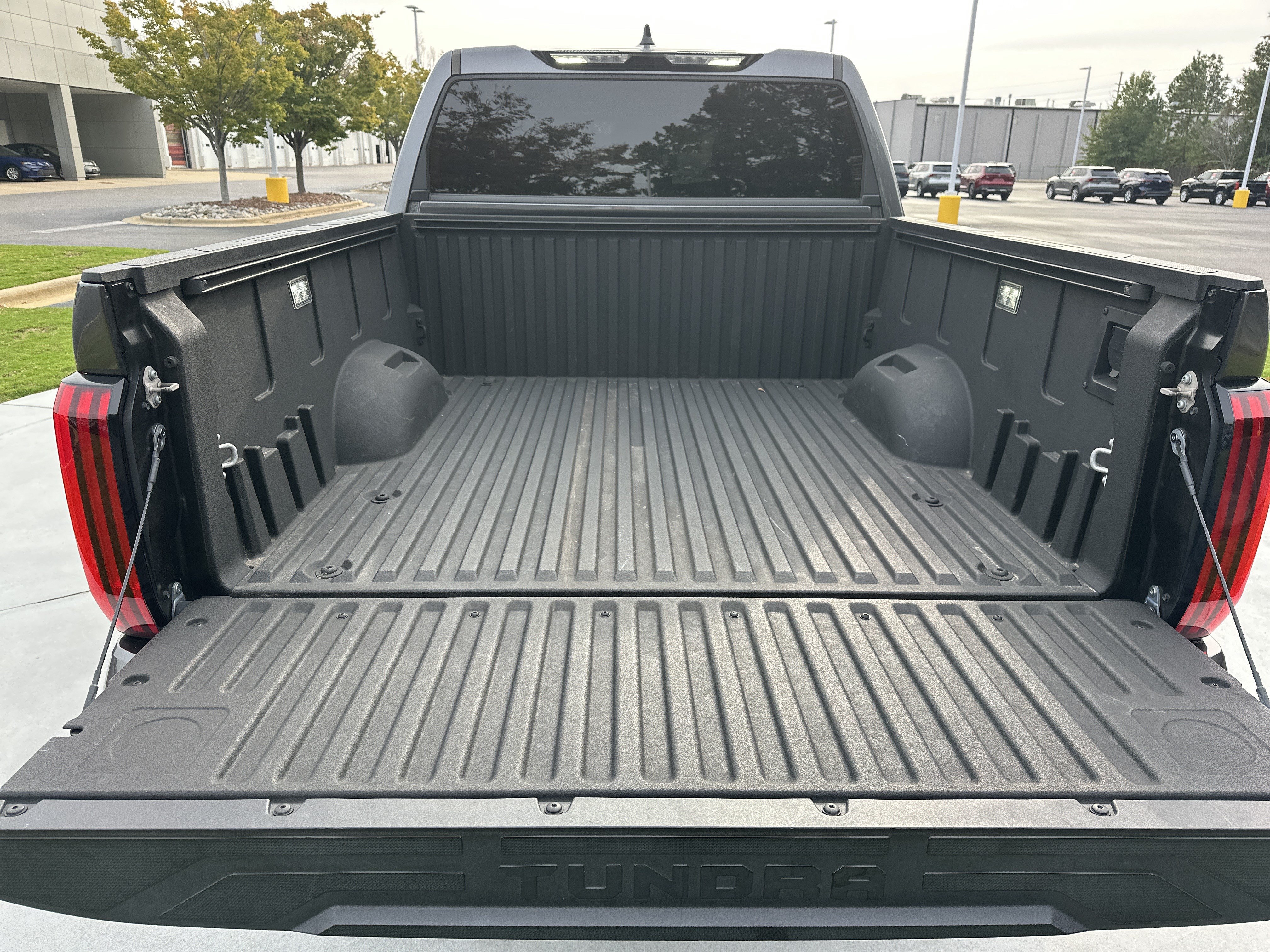 Used 2023 Toyota Tundra Limited w/ Power Package RWD image 32