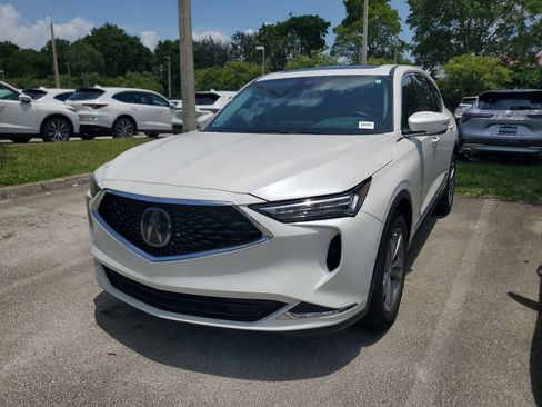 Used 2024 Acura MDX SH-AWD image 3