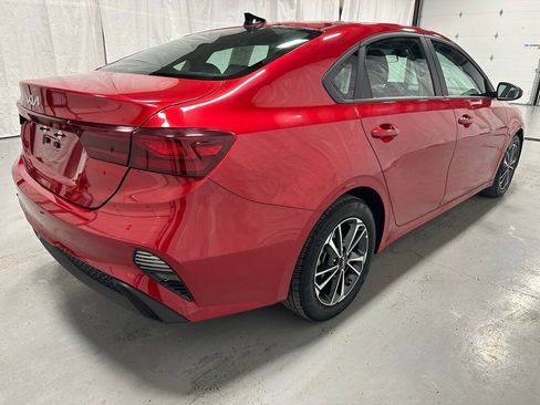 Used 2024 Kia Forte LXS image 7