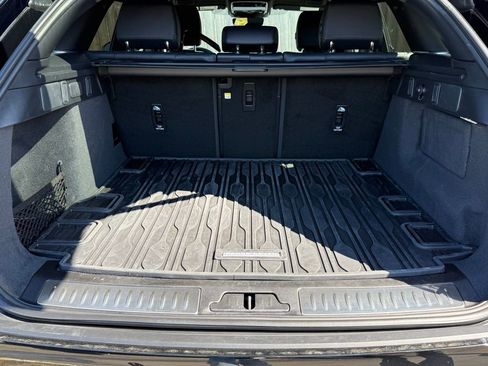 Certified 2026 Land Rover Range Rover Velar Dynamic SE image 35