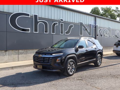Used 2025 Chevrolet Equinox LT w/ Convenience Package II FWD image 1