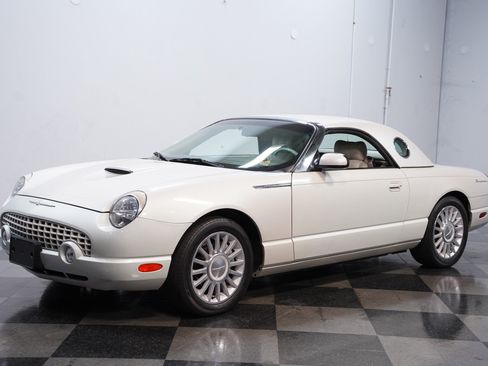 Used 2005 Ford Thunderbird 50th Anniversary RWD image 7