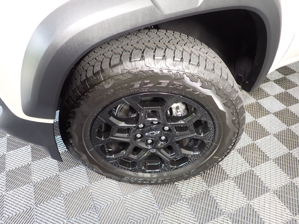 New 2026 Chevrolet Colorado Trail Boss AWD/4WD image 39