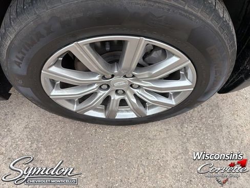 Used 2020 Cadillac XT4 Premium Luxury AWD/4WD image 23
