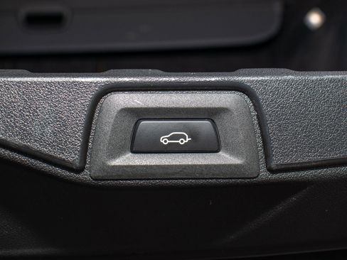 Used 2026 BMW X5 sDrive40i image 15