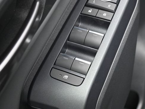 Used 2026 Toyota RAV4 XSE AWD/4WD image 13