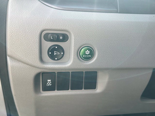 Used 2017 Honda Pilot LX image 28