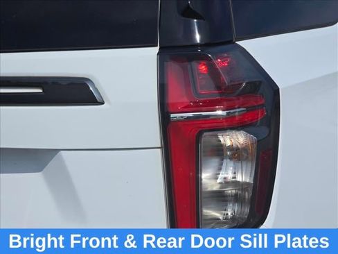 Used 2022 Chevrolet Tahoe Z71 AWD/4WD image 18