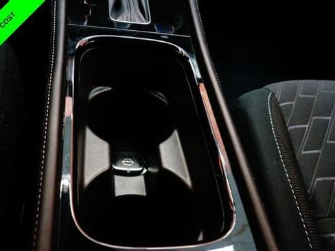 Certified 2024 Nissan Kicks SV image 21