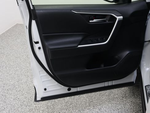 Certified 2025 Toyota RAV4 XLE Premium AWD/4WD image 12