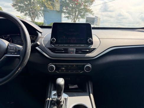 Used 2019 Nissan Altima 2.5 SR FWD image 23