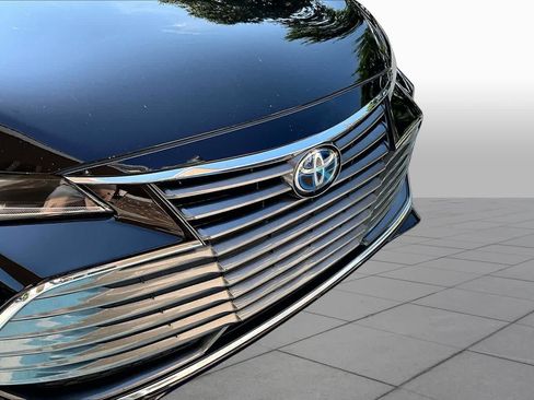 Used 2021 Toyota Avalon Limited FWD image 30