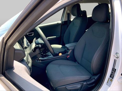Used 2025 Kia K4 FWD image 8