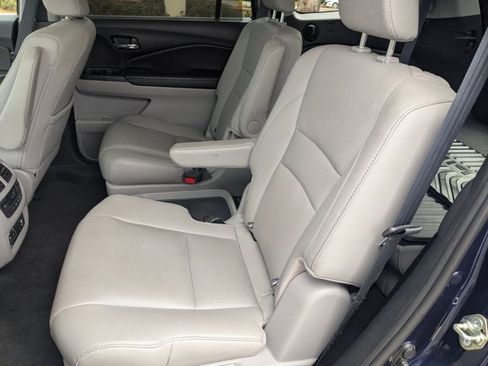 Used 2016 Honda Pilot Elite image 18