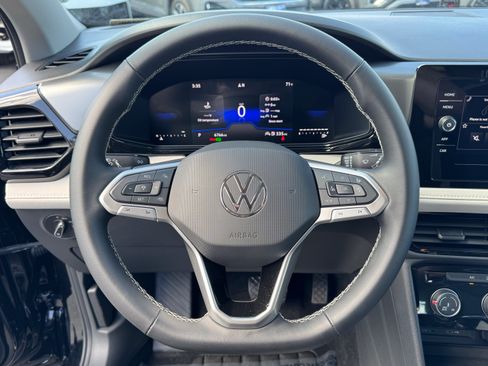 Used 2025 Volkswagen Taos S FWD image 18