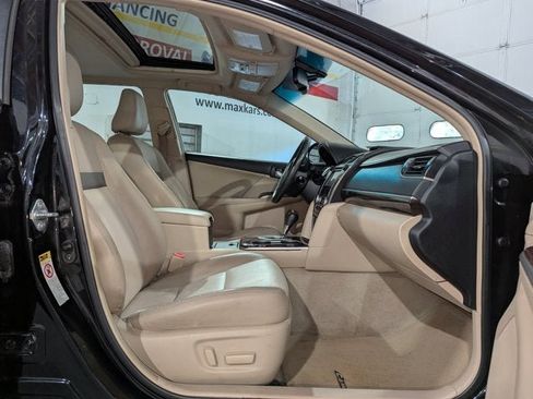 Used 2012 Toyota Camry XLE image 22