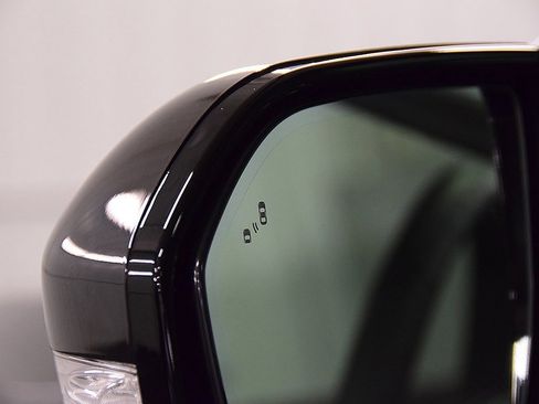 Used 2024 Ford Expedition Max Limited image 14