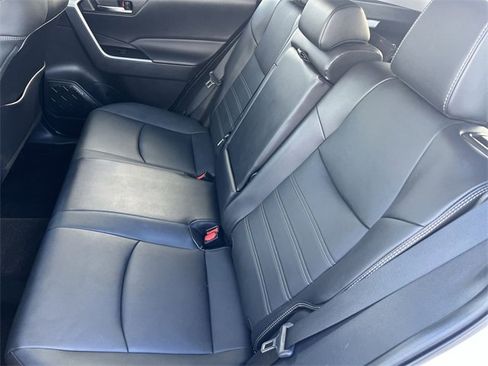 Used 2022 Toyota RAV4 XLE Premium image 29