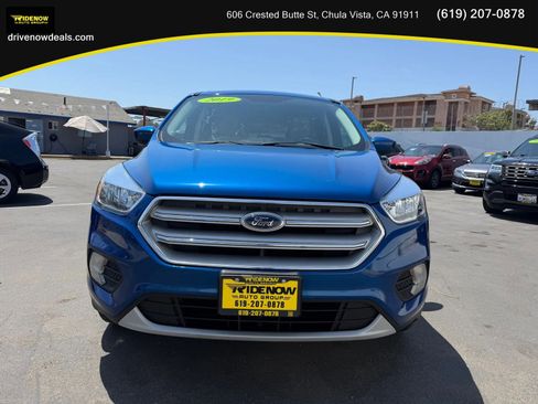 Used 2019 Ford Escape SE AWD/4WD image 2