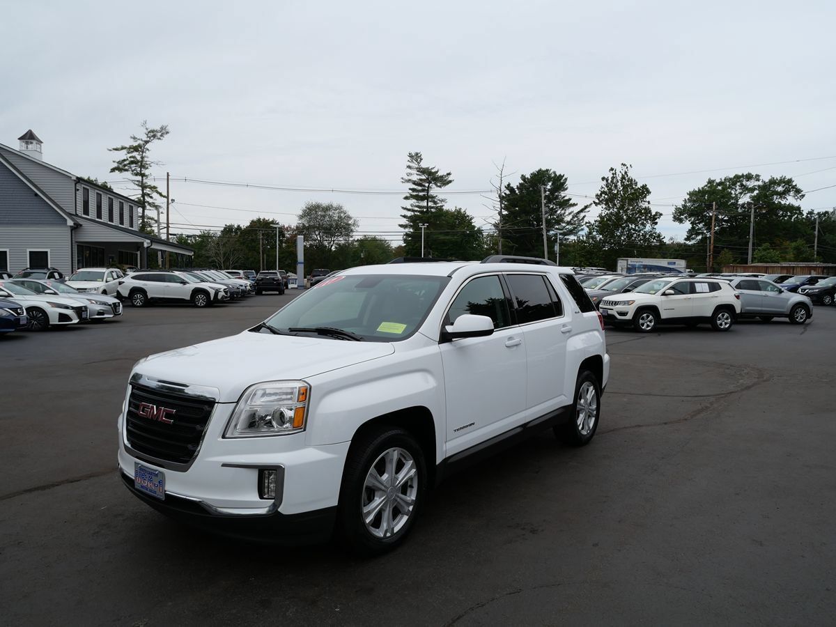 Used 2017 GMC Terrain SLE w/ Convenience Package AWD/4WD image 1