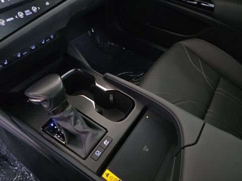 Certified 2024 Lexus ES 300h Ultra Luxury w/ Accessory Package (Z2) FWD image 23