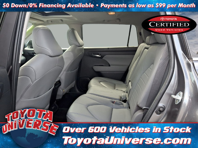 Used 2023 Toyota Highlander XLE AWD/4WD image 6