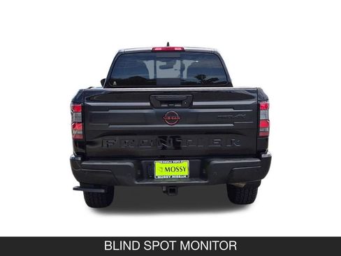 Used 2026 Nissan Frontier PRO-4X w/ Tow Package AWD/4WD image 8