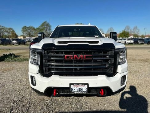 Used 2022 GMC Sierra 2500 AT4 w/ AT4 Premium Plus Package image 2
