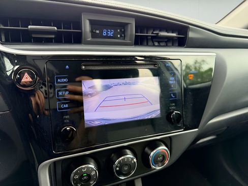 Used 2019 Toyota Corolla L FWD image 21