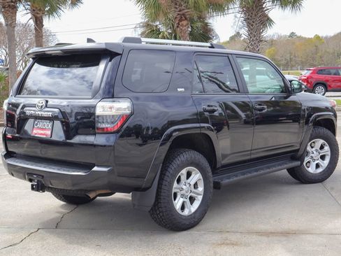 Used 2024 Toyota 4Runner SR5 Premium image 2