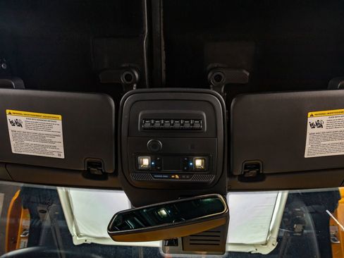 Used 2022 Ford Bronco Black Diamond image 29
