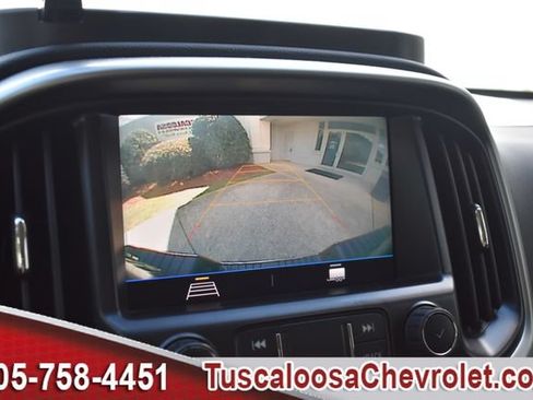 Used 2022 Chevrolet Colorado LT w/ Chrome Appearance Package AWD/4WD image 36