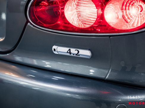 Used 2003 Jaguar XK8 Coupe image 11