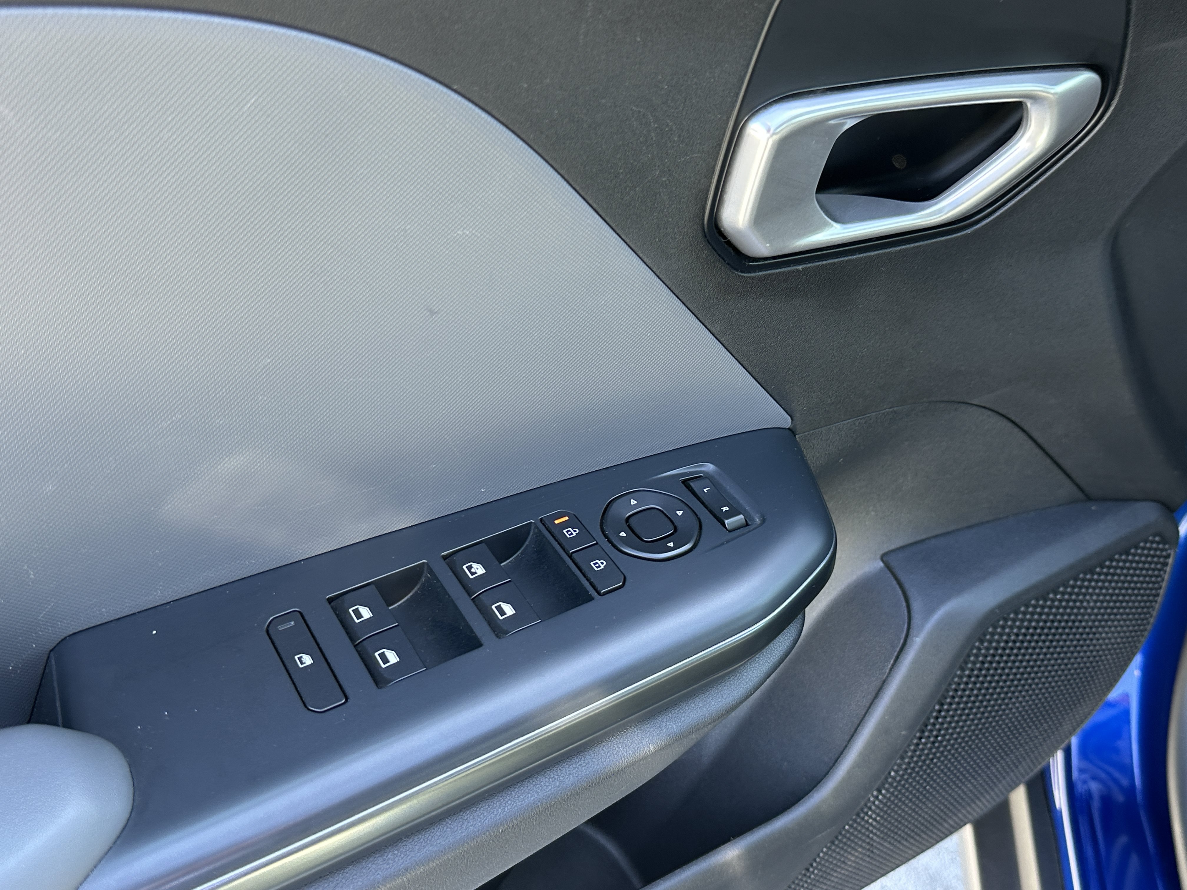Used 2025 Kia K4 FWD image 23