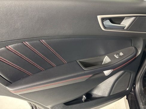 Used 2022 Ford Edge ST-Line image 30