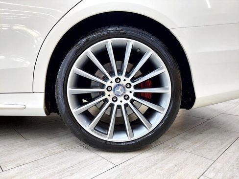 Used 2015 Mercedes-Benz S 550 Sedan image 38