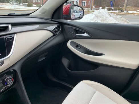 Used 2021 Buick Encore GX Select w/ Experience Buick Package image 22