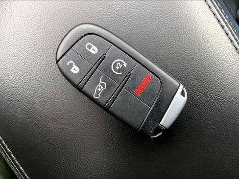 Used 2020 Jeep Grand Cherokee Limited w/ Trailer Tow Group IV image 14