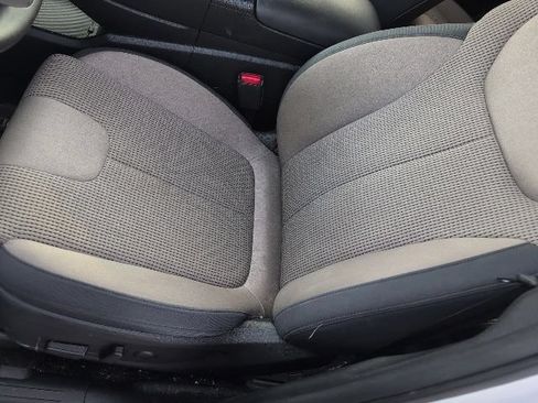 Used 2022 Hyundai Santa Fe SEL FWD image 18
