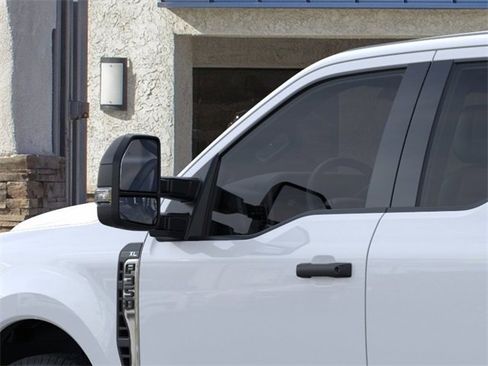 New 2024 Ford F350 XL w/ XL Chrome Package image 25