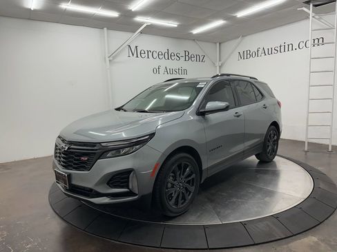 Used 2024 Chevrolet Equinox RS image 3