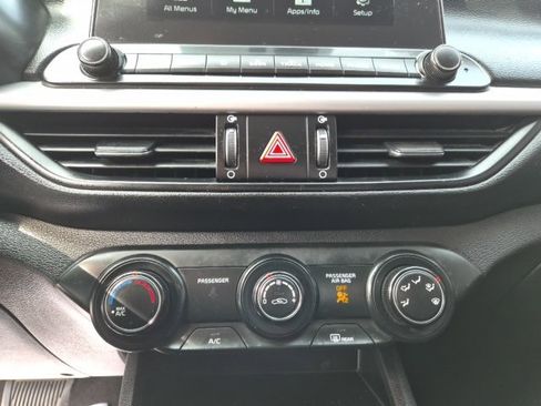 Used 2021 Kia Forte LXS image 22