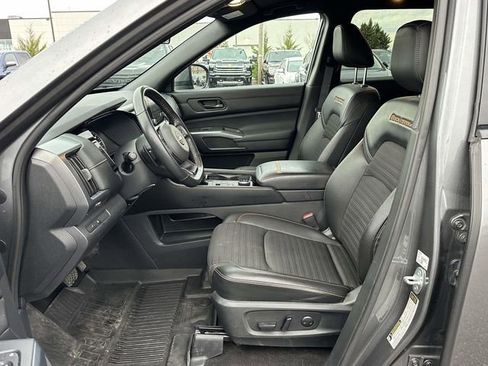 Used 2023 Nissan Pathfinder Rock Creek image 17