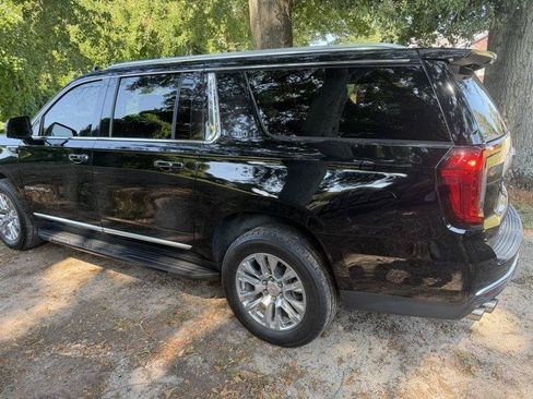 Used 2021 GMC Yukon XL Denali RWD image 2