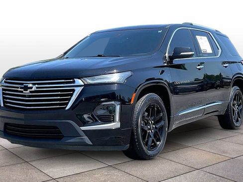 Used 2022 Chevrolet Traverse Premier w/ LPO, Floor Liner Package FWD image 12