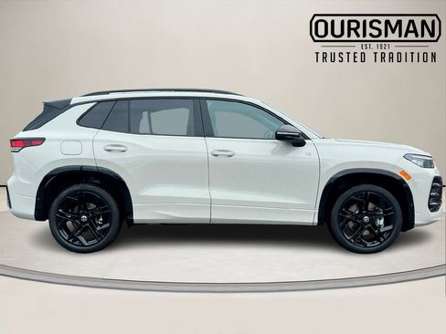 New 2026 Volkswagen Tiguan SE R-Line image 2