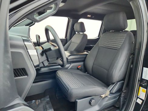 Used 2021 Ford F150 XL w/ STX Appearance Package RWD image 17