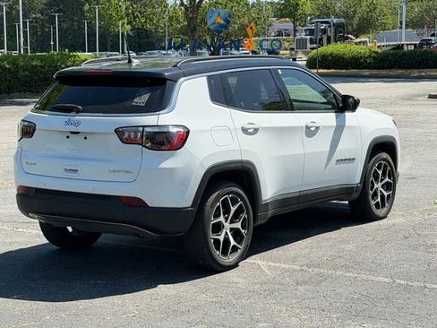 Used 2024 Jeep Compass Limited AWD/4WD image 4